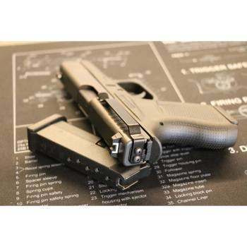 Clipdraw clip pour le port dissimulé d'un pistolet Glock 42