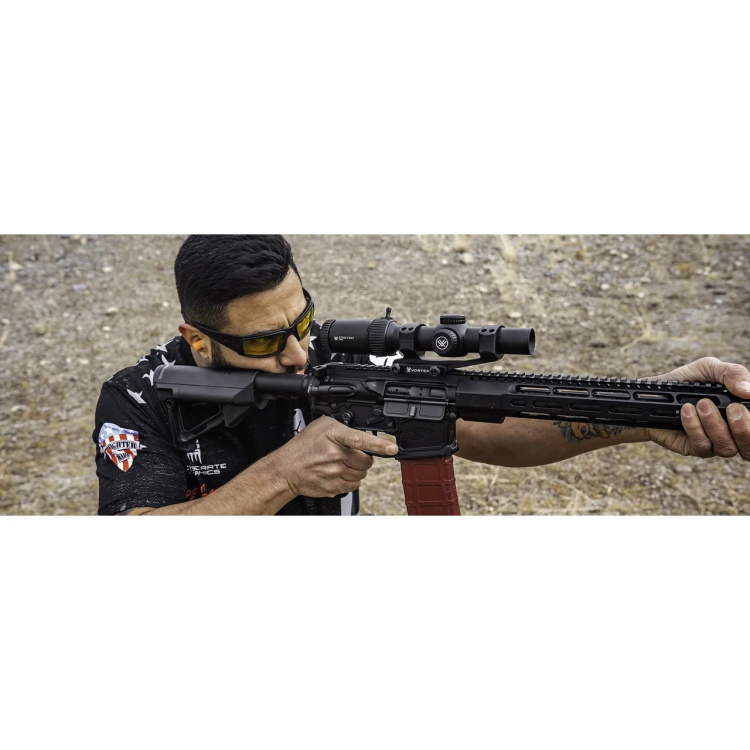 Lunette de visée Strike Eagle 1-8x24, MOA, Vortex