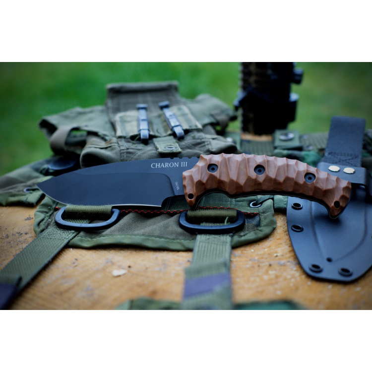 Couteau Cháron III, Dachs Knives