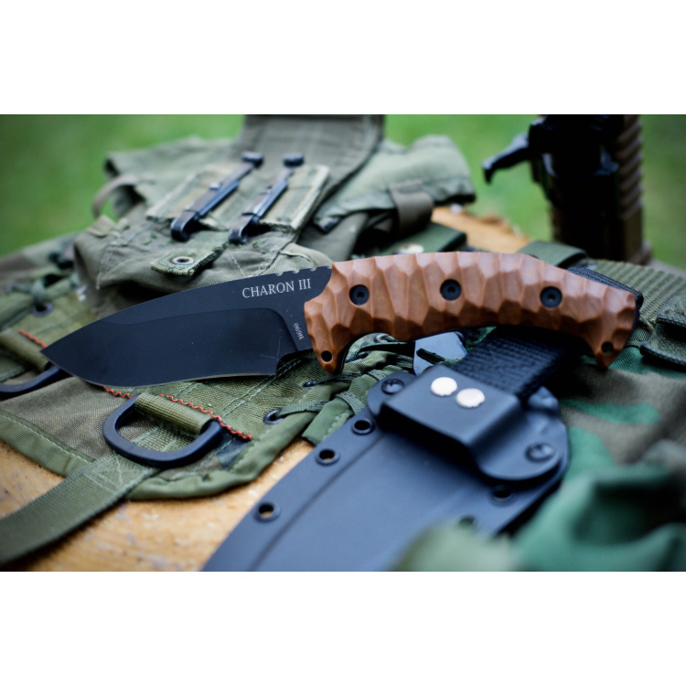 Couteau Cháron III, Dachs Knives